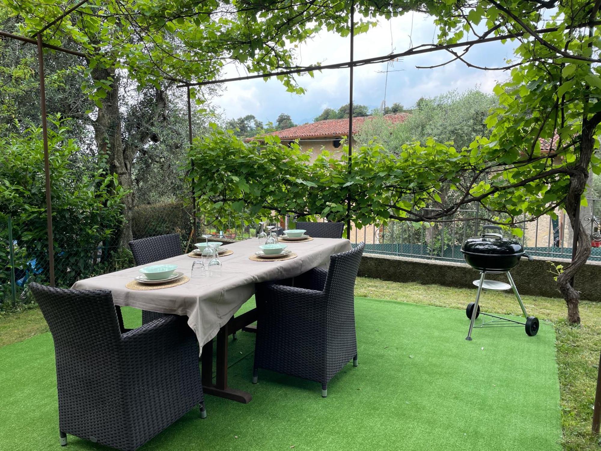 מאלצ'סינה Casa Mario & Laura Ferienwohnungen Free Wi-Fi Parking מראה חיצוני תמונה