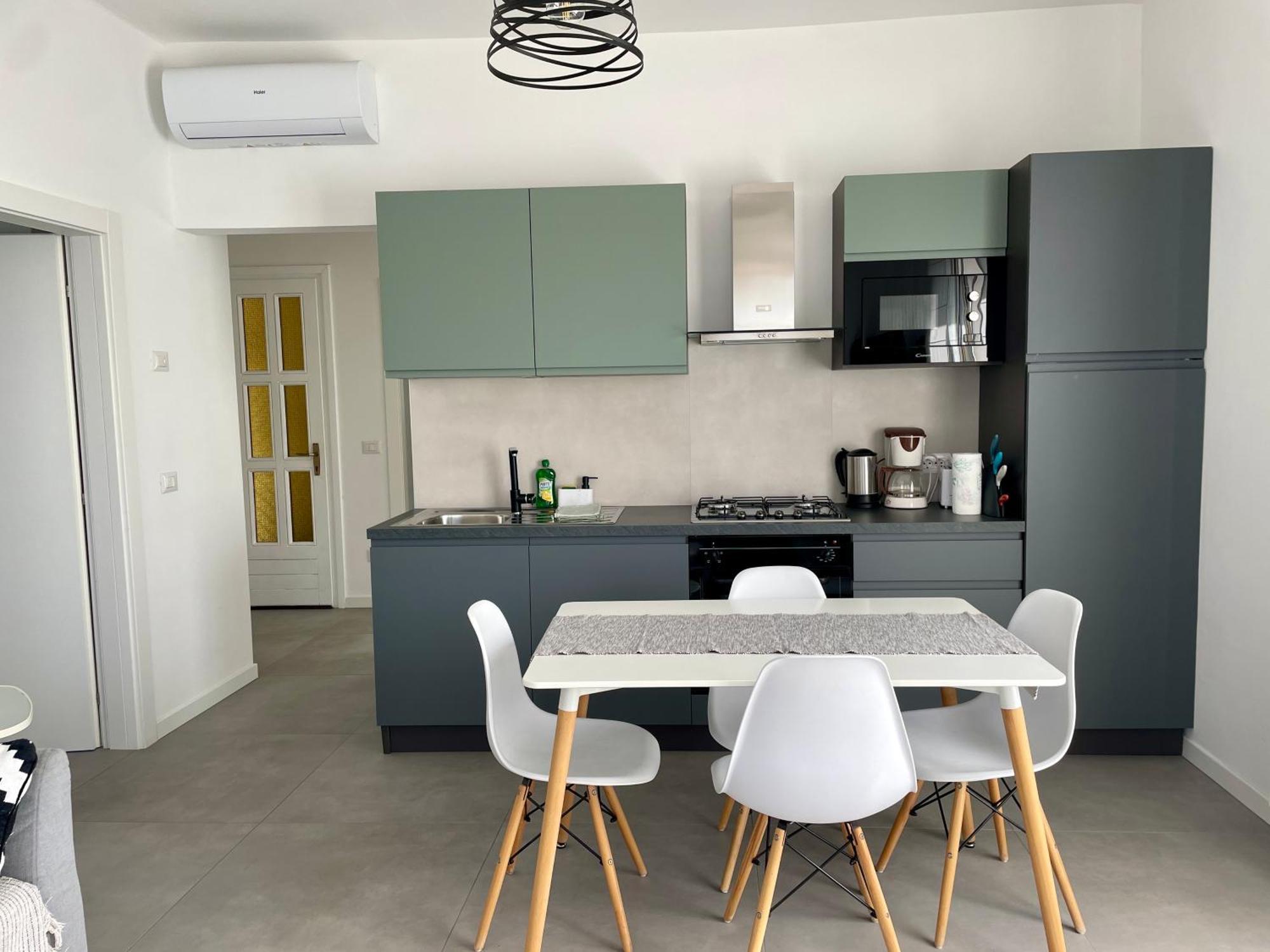 מאלצ'סינה Casa Mario & Laura Ferienwohnungen Free Wi-Fi Parking מראה חיצוני תמונה