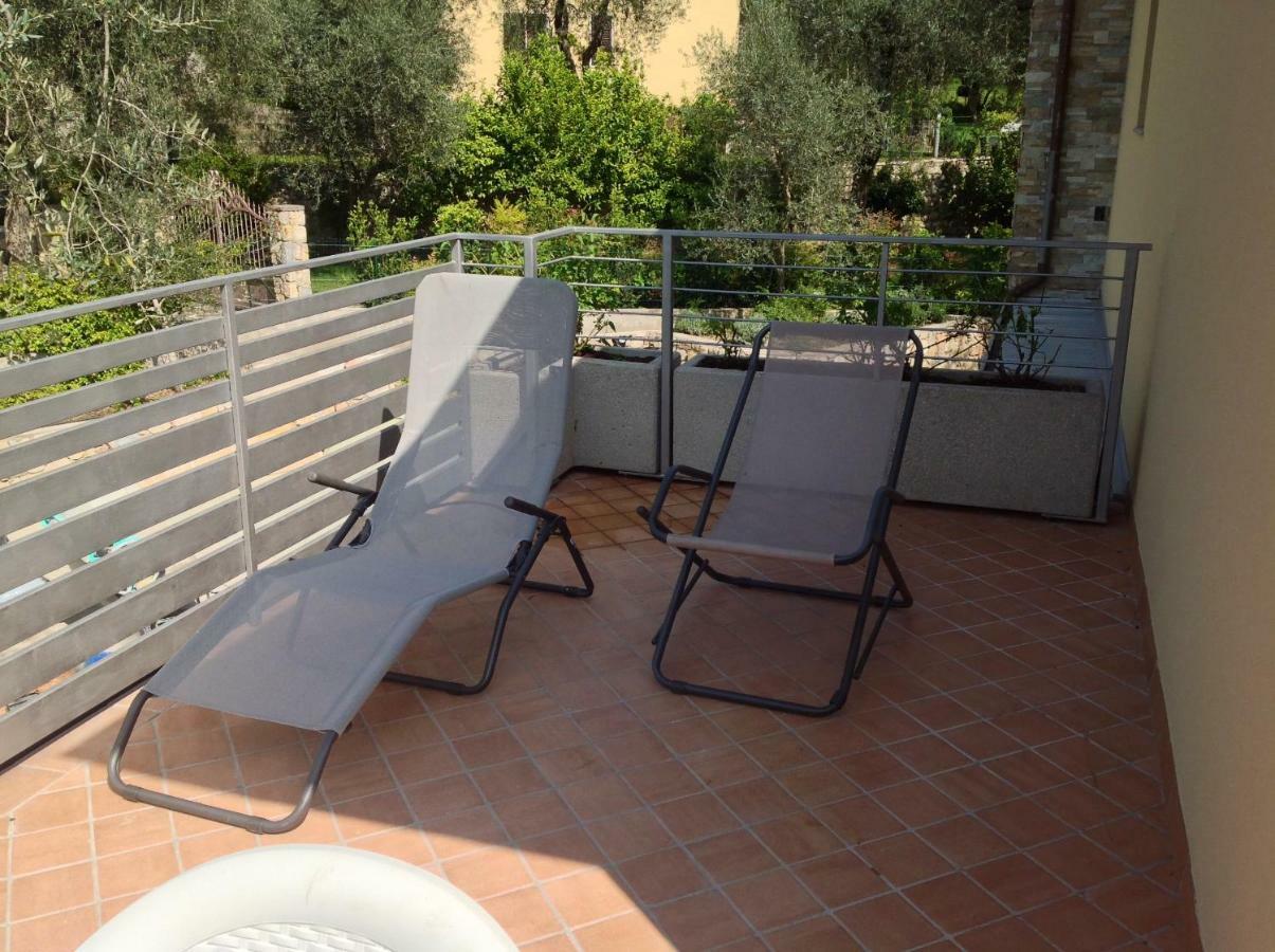 מאלצ'סינה Casa Mario & Laura Ferienwohnungen Free Wi-Fi Parking מראה חיצוני תמונה