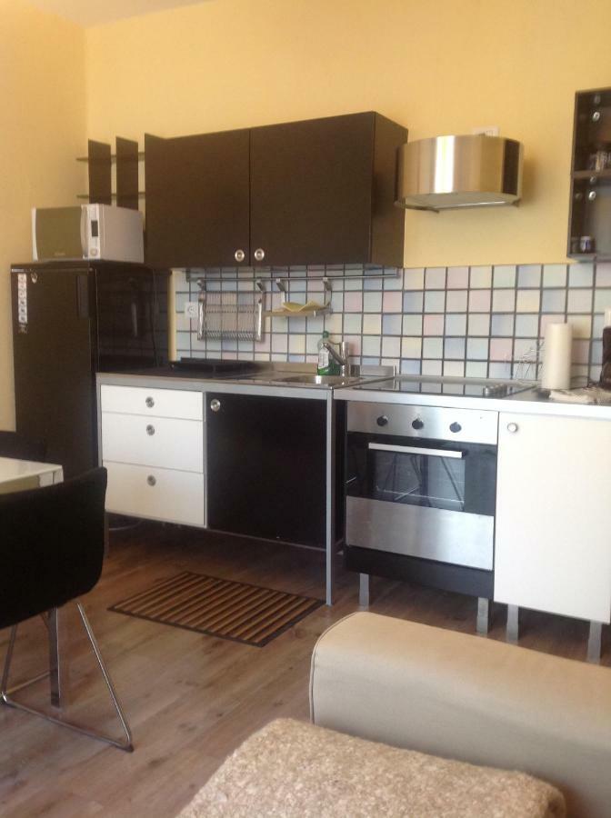מאלצ'סינה Casa Mario & Laura Ferienwohnungen Free Wi-Fi Parking מראה חיצוני תמונה
